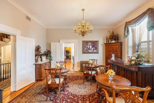 Couette-café The Londonderry 4*